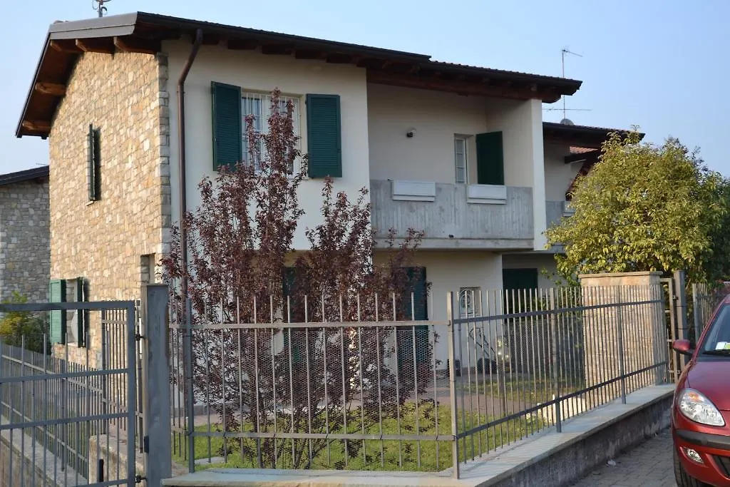 Bed & Breakfast B&B La Petite Maison Puegnago del Garda